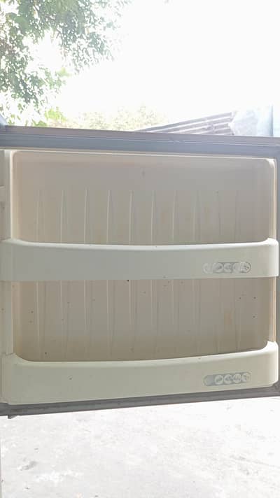 Orient Full size Fridge contac 03190430593