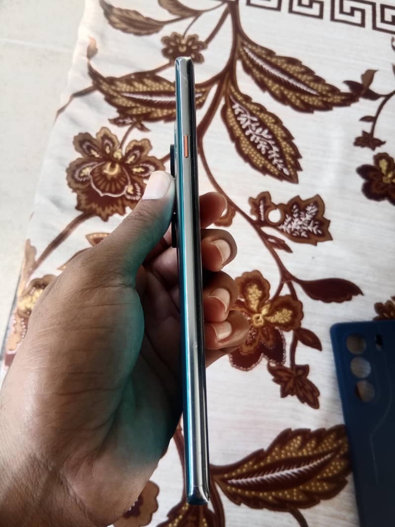 Tecno CAMON 40 Pro 5