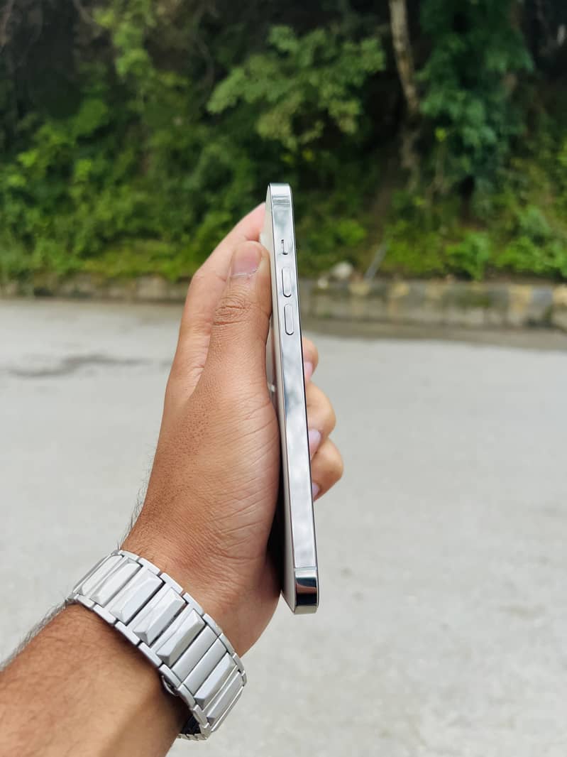 iPhone 14 Pro Max 6