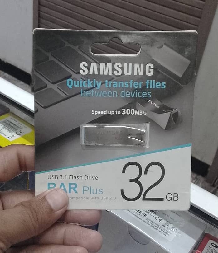 Memory Card & USB 8