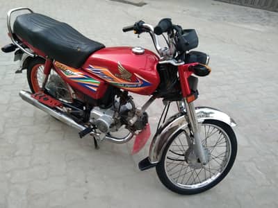 HONDA CD70 good condition 03006585564