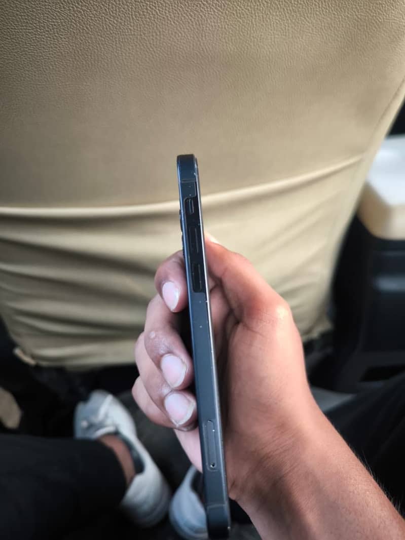 Apple iPhone 12 2