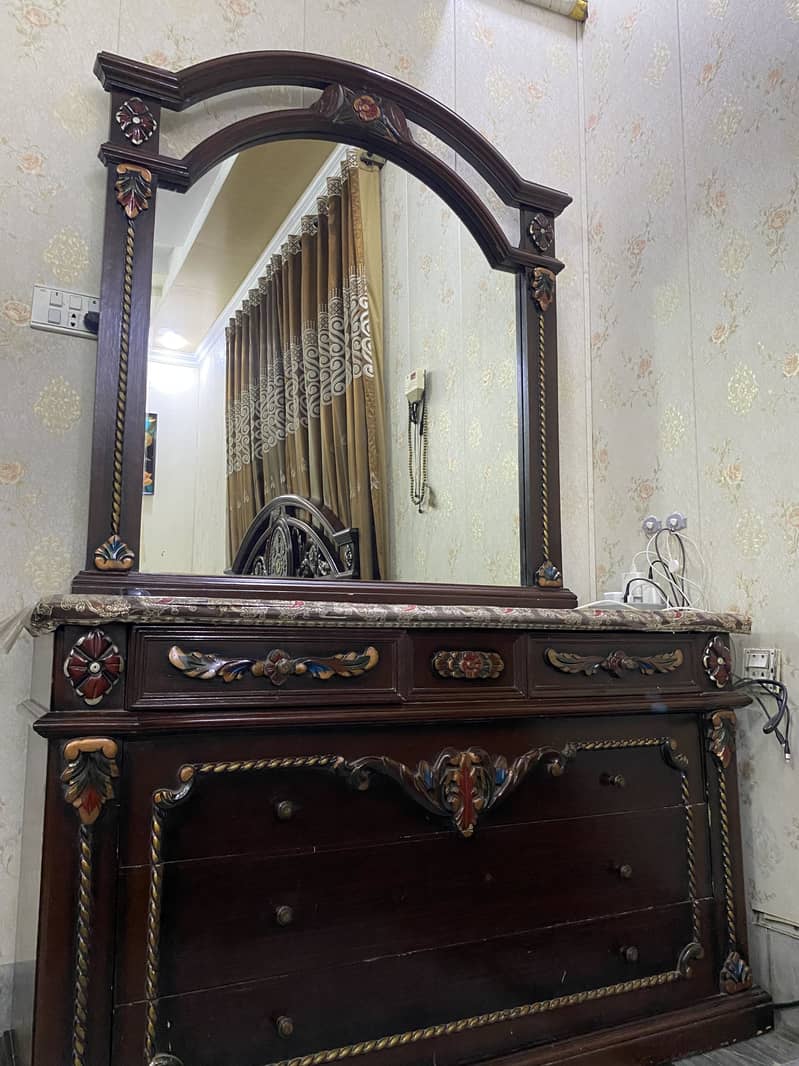 King bed 1