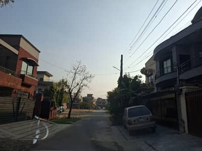 10 Marla Corner Ideal Location Near Park Mosque Market And Main Road Plot For Sale