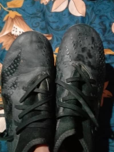 I have to sell my toes of football