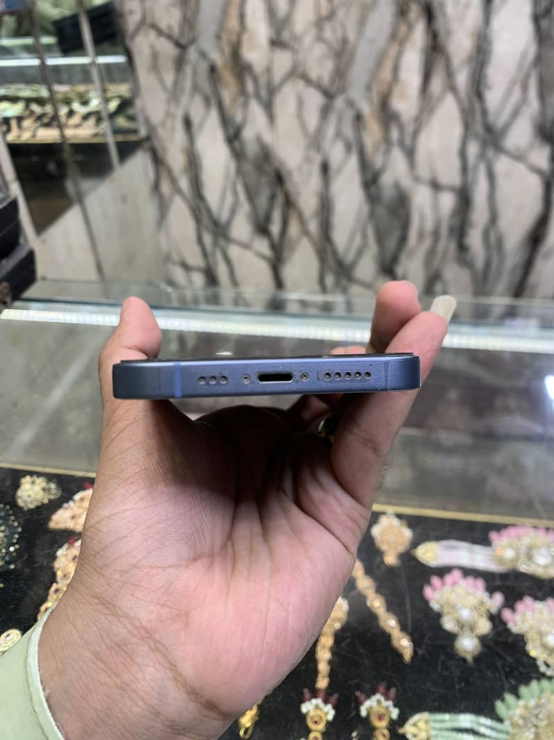 Apple iPhone 14 2