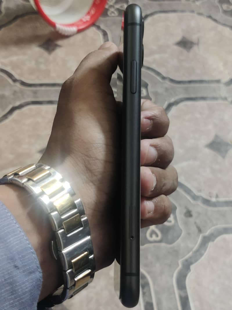 Apple iPhone 11 2