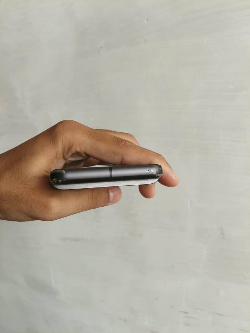 Google Pixel 8 3