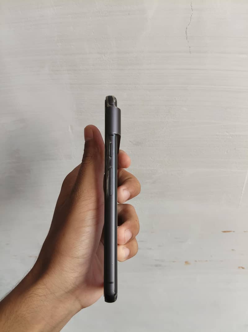 Google Pixel 8 5
