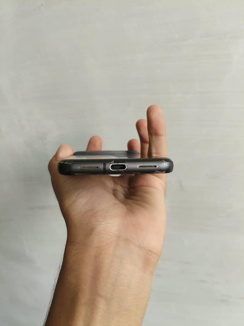 Google Pixel 8 6