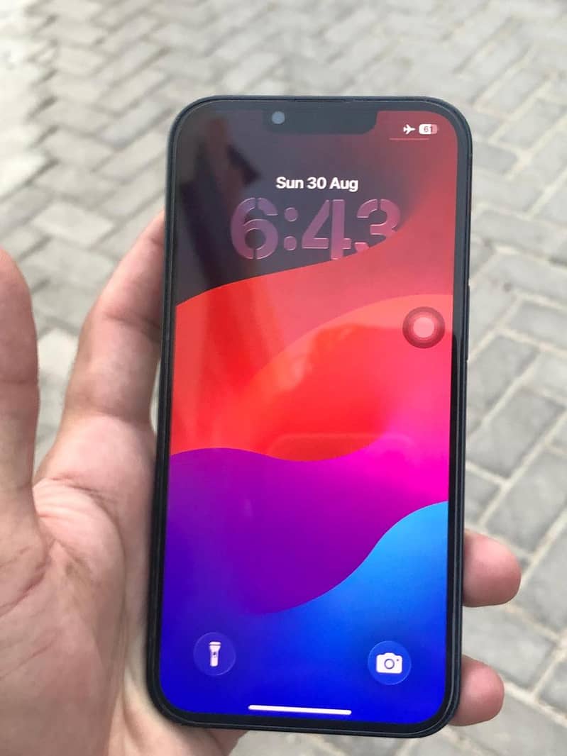 Apple iPhone 13 3