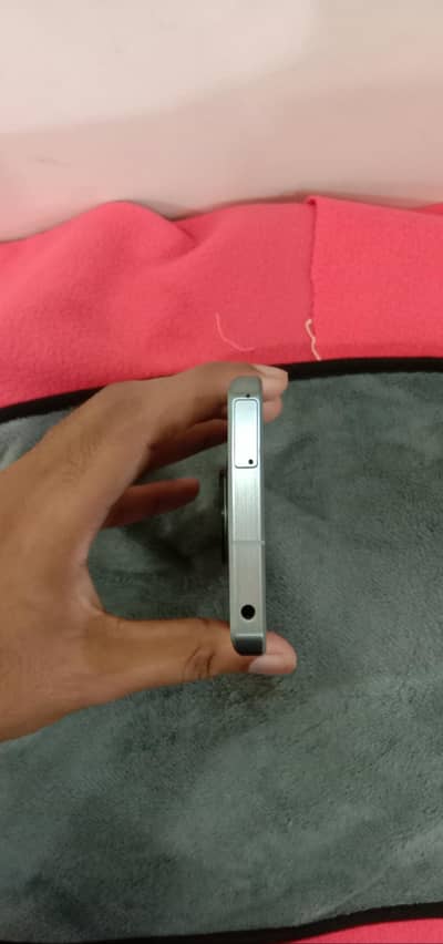 Sharp Aquos R7 5g