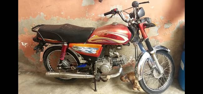 UNIQUE 70C 2013 model all ok
