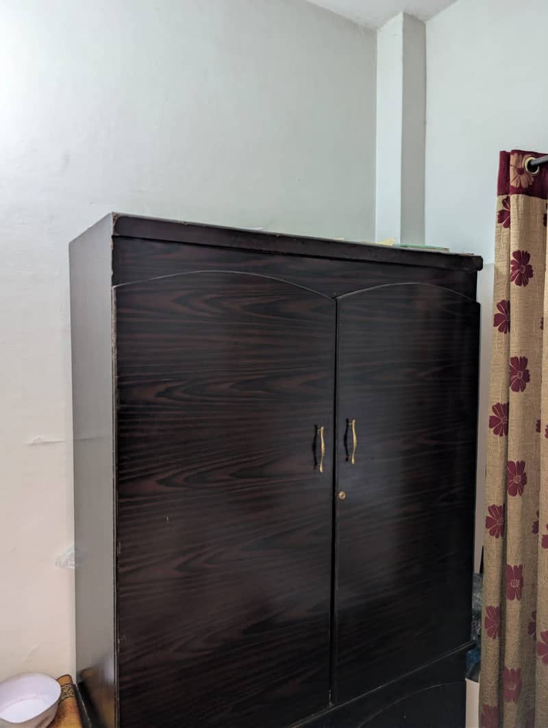 2 portion wardrobes 1