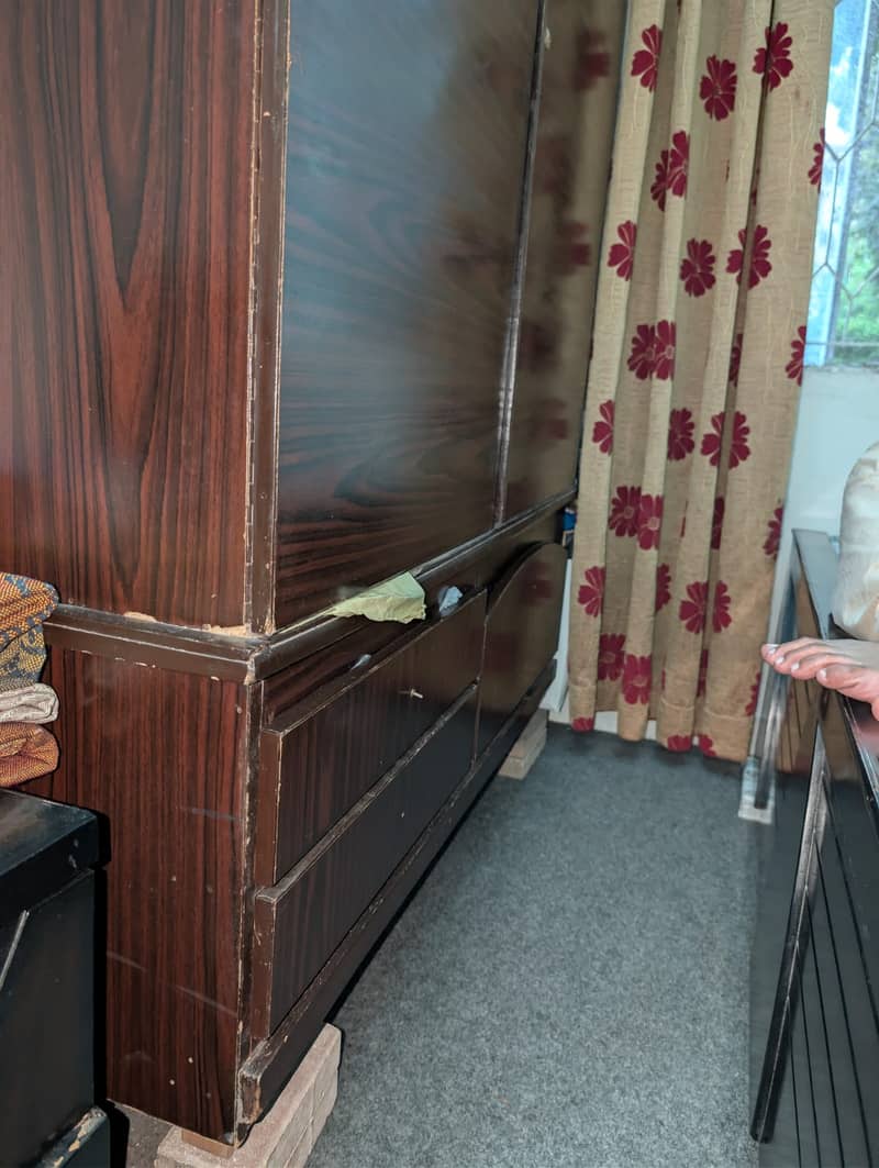2 portion wardrobes 2