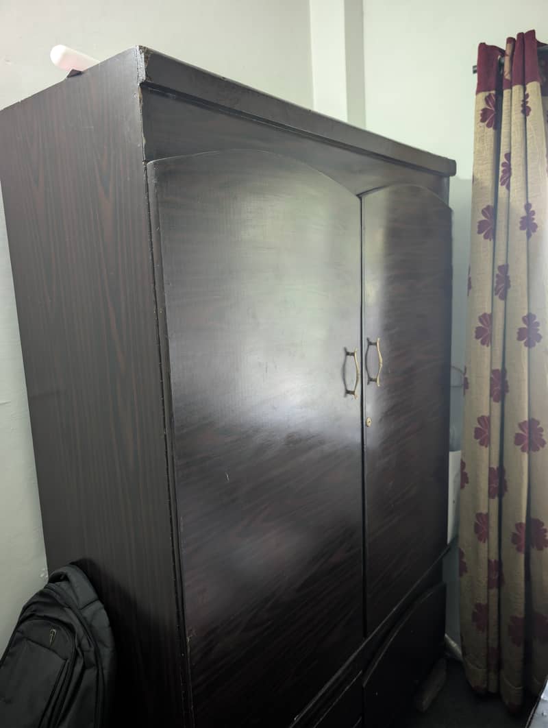 2 portion wardrobes 3