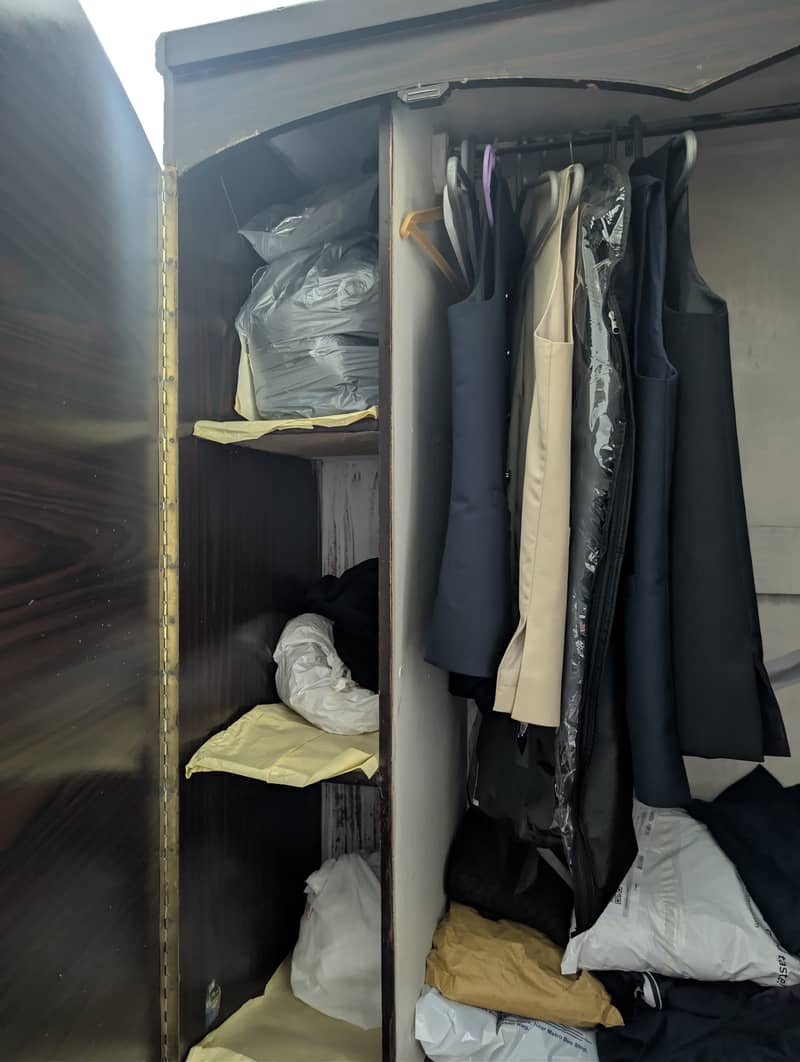 2 portion wardrobes 4