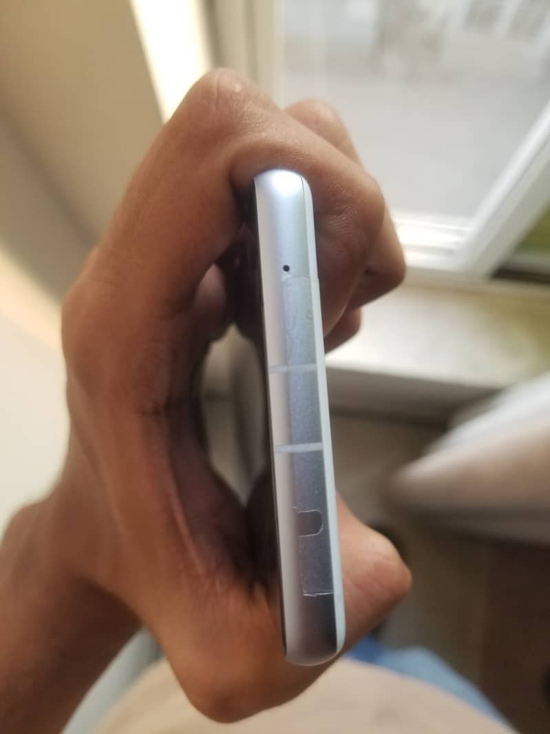 Google Pixel 7a 5