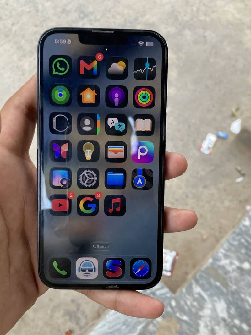 IPhone 13 3