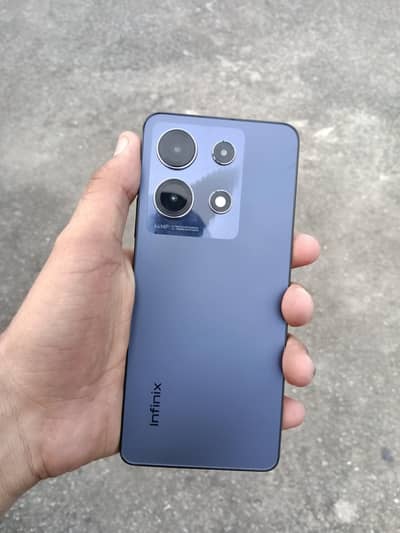 Infinix Note 30