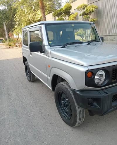 Suzuki Jimny model 2023