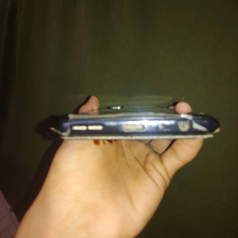 One Plus  N10 3