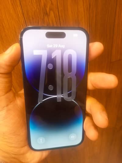 iPehone 14 Pro 256 gb j v bettry 98 watar peak