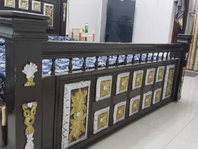 King Size Bed Wood with Arthropathic Matress and Wardrobe