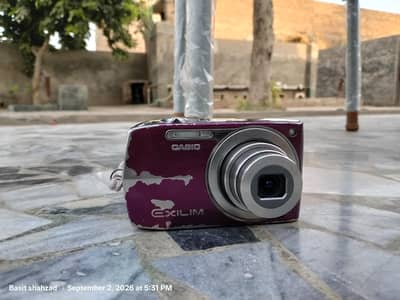 [EXC] CASIO EX-Z2300 GD Digital Camera EXILIM Purple 14.1 MP Optical
