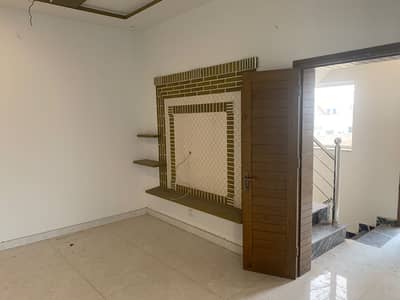 10 Marla House For Rent