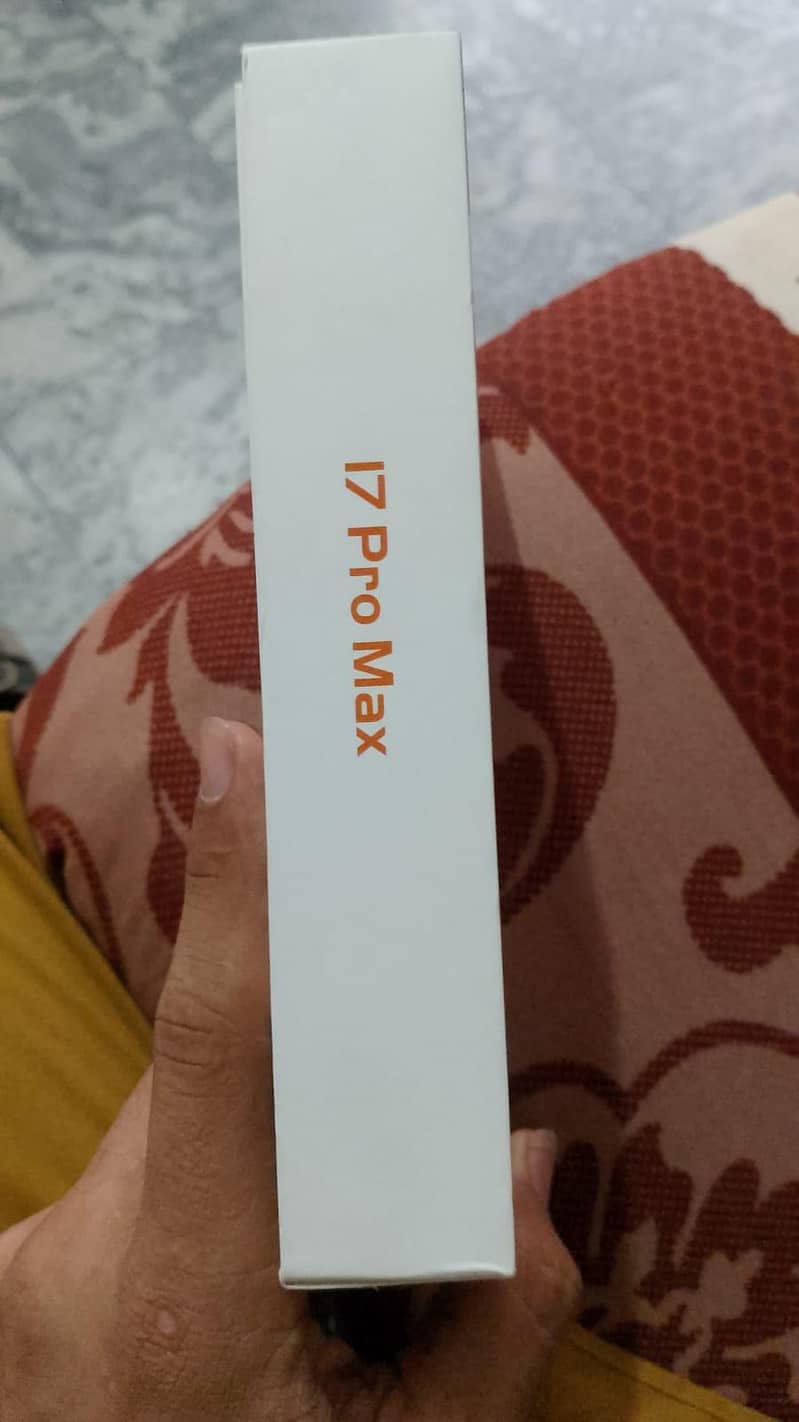 Apple iPhone 17 Pro Max 1