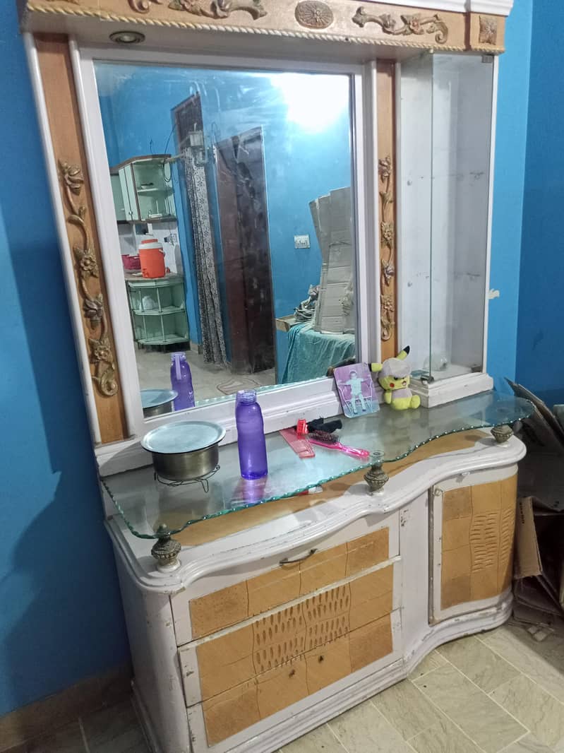 Dressing Table Used 1