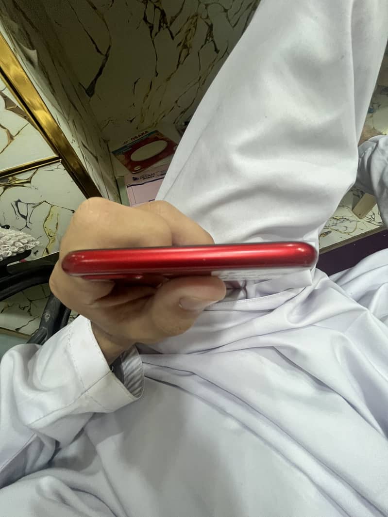 Apple iPhone 8 Plus 1