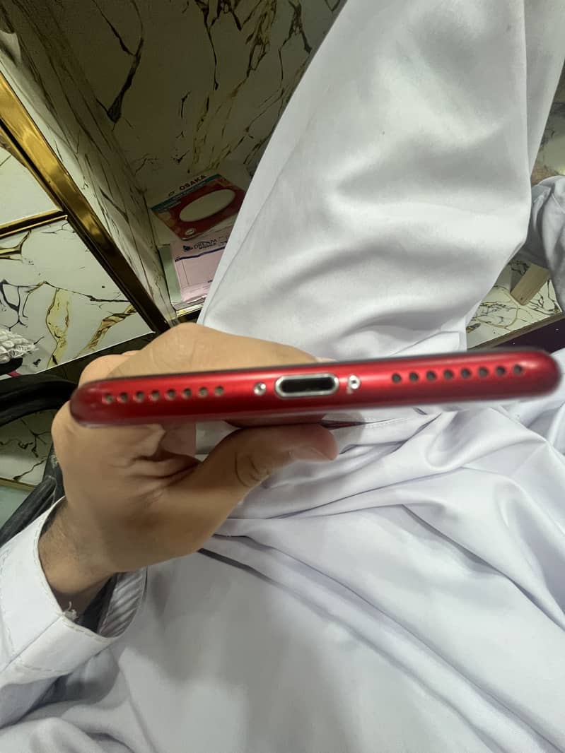Apple iPhone 8 Plus 2