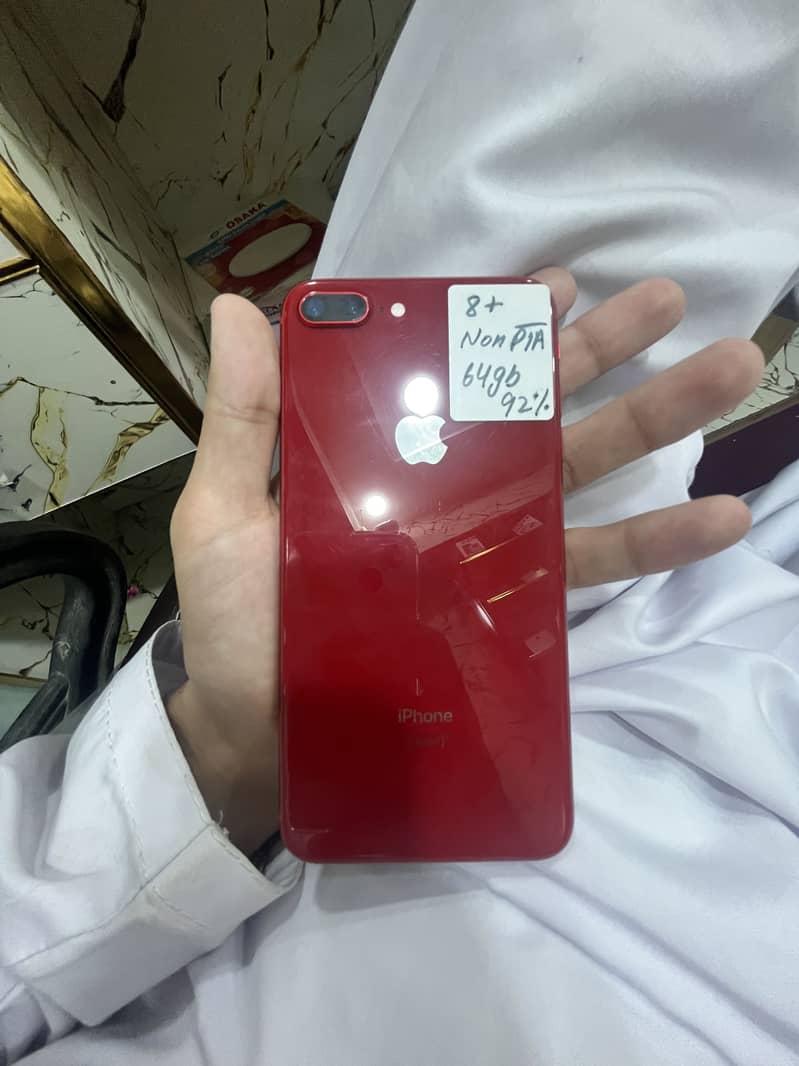 Apple iPhone 8 Plus 3