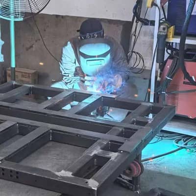 Fabricator