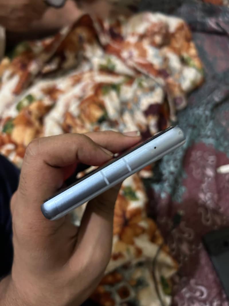 Google Pixel 7a 3