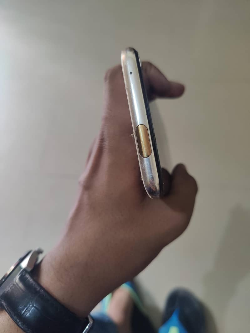 One Plus 7 Pro 3