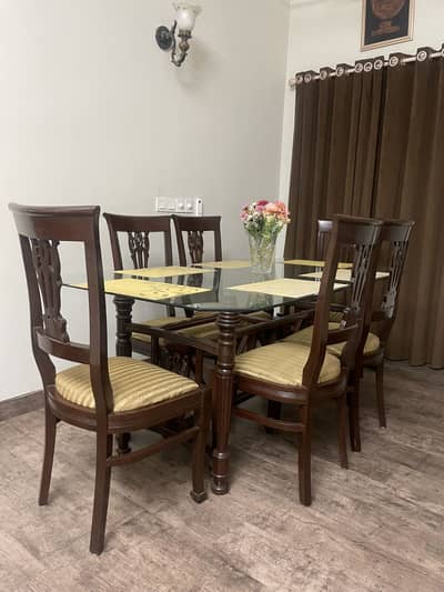6 person dining table