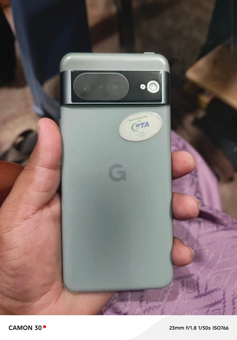 Google Pixel 8 3