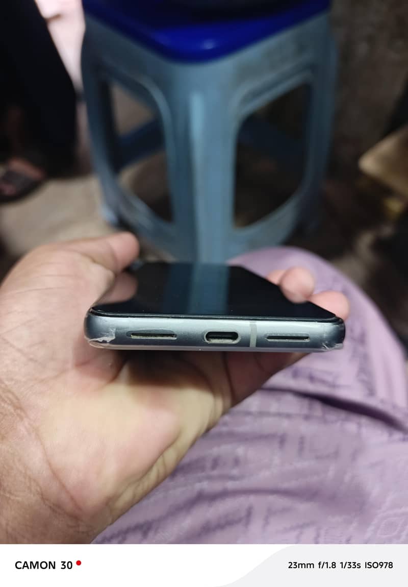 Google Pixel 8 7
