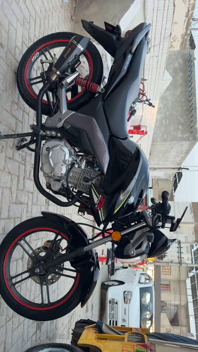 Suzuki GSX 125