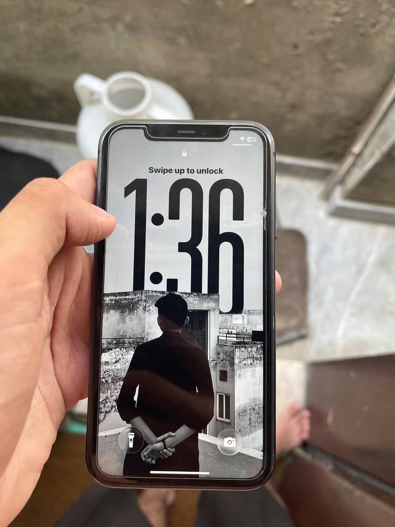 Apple iPhone 11 0