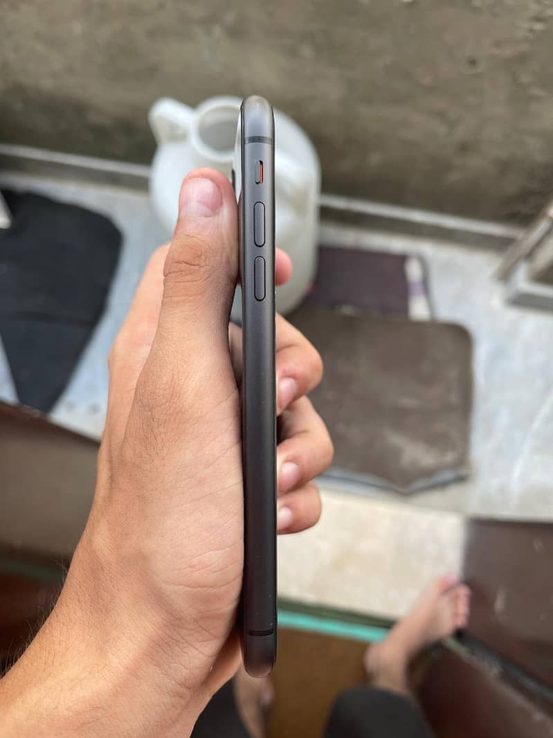 Apple iPhone 11 1