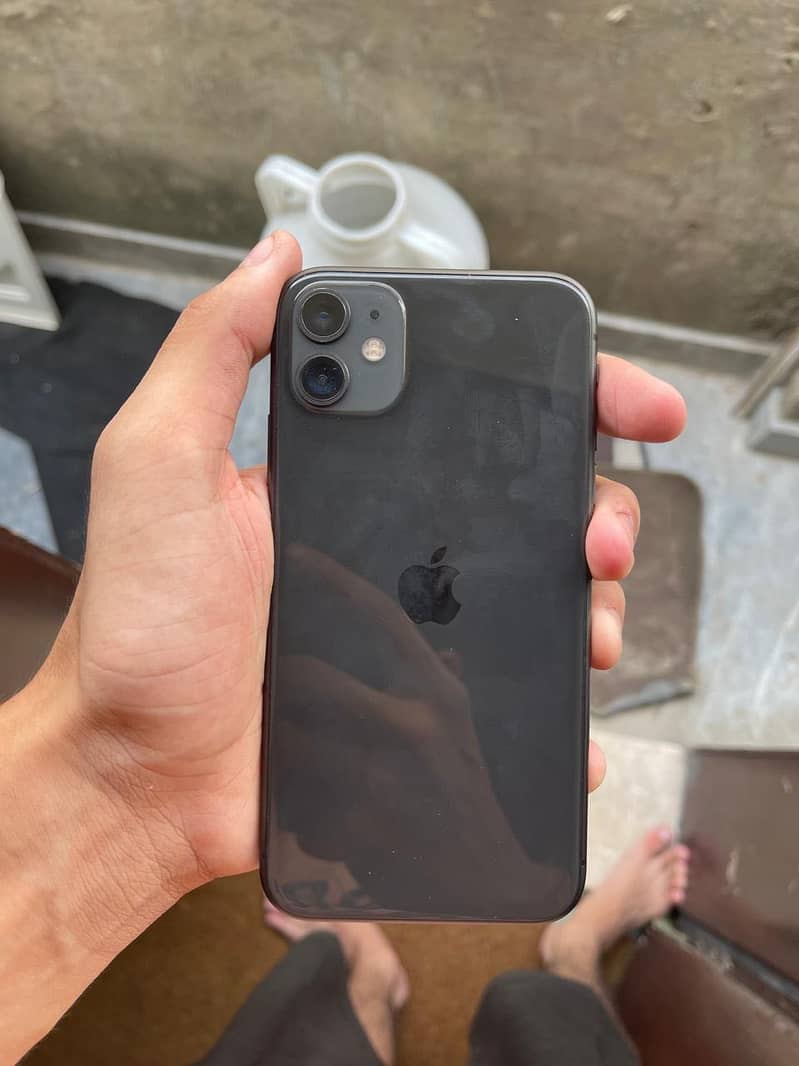 Apple iPhone 11 3
