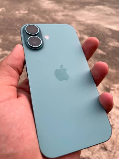 Apple iPhone 16