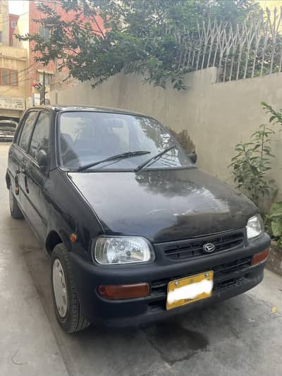 Daihatsu Cuore 2003