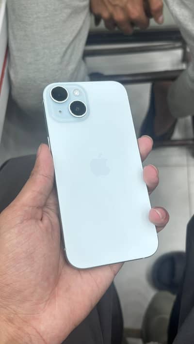 Apple iPhone 15
