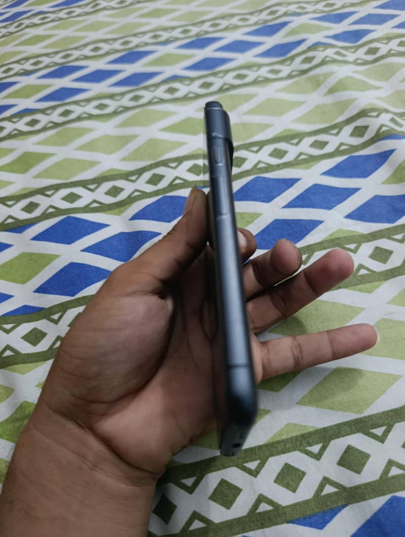 Google Pixel 8 3
