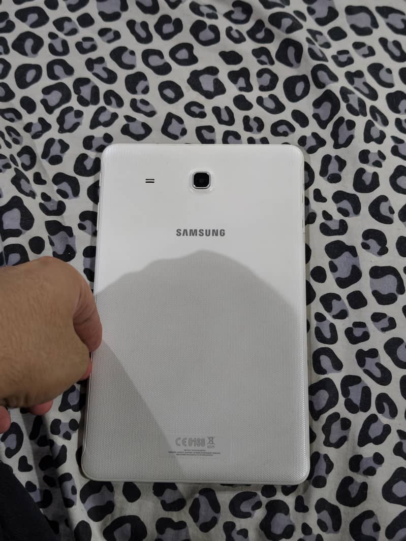 Samsung tab E 5